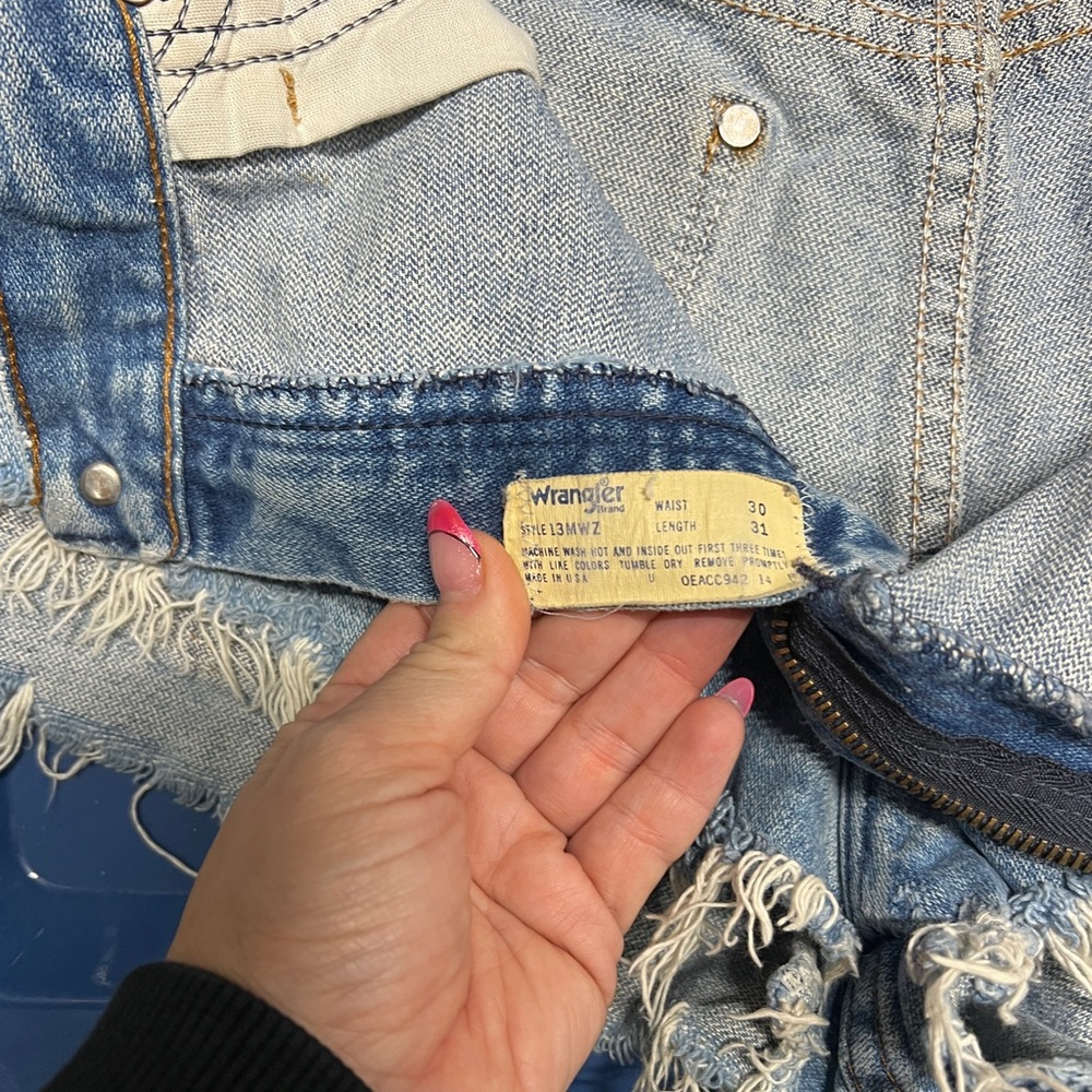 Wrangler shorts - Picture 4 of 6